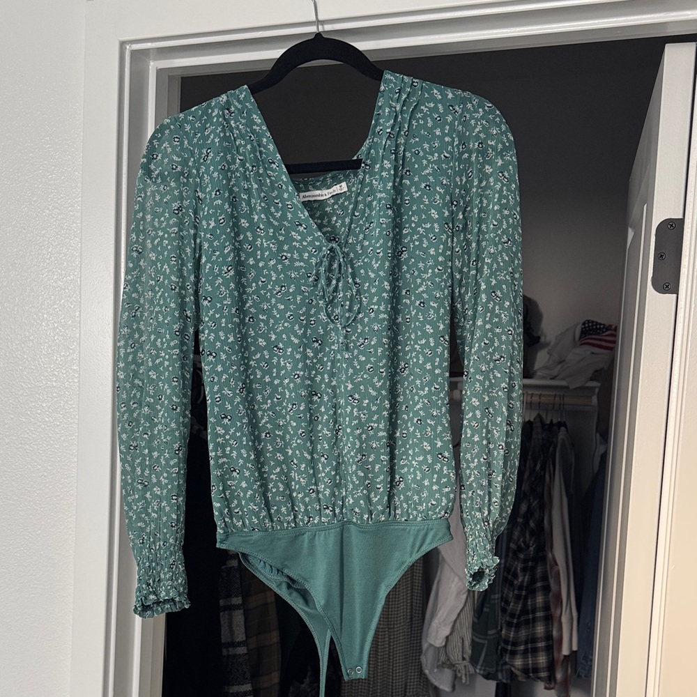 Abercrombie & Fitch Green Floral Bodysuit